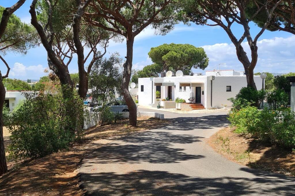 Sunny Villa With Golf Front View Vilamoura Esterno foto